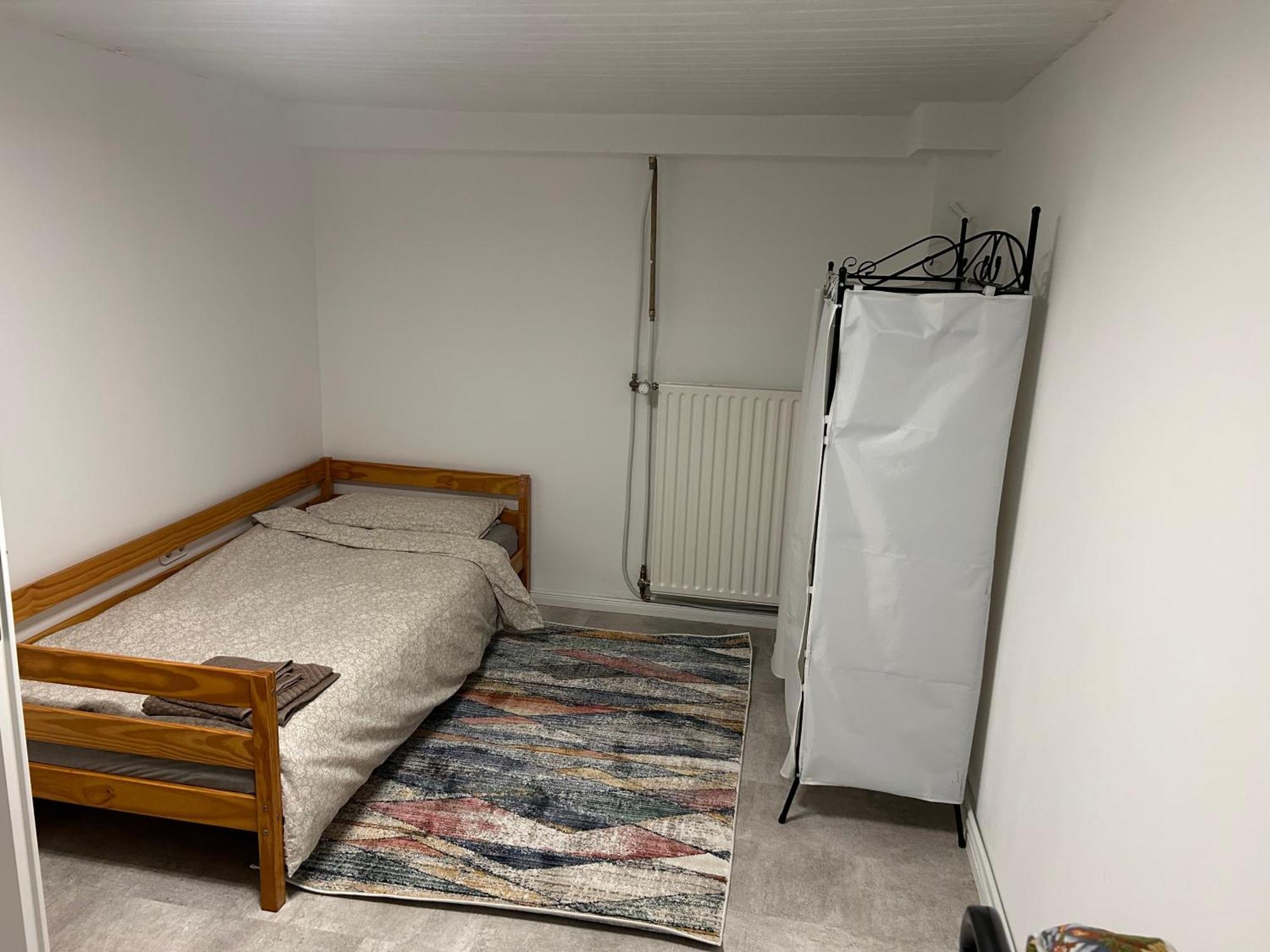 Souterrain Wohnung In Der Naehe Vom Duesseldorfer Flughafen 라팅겐 외부 사진