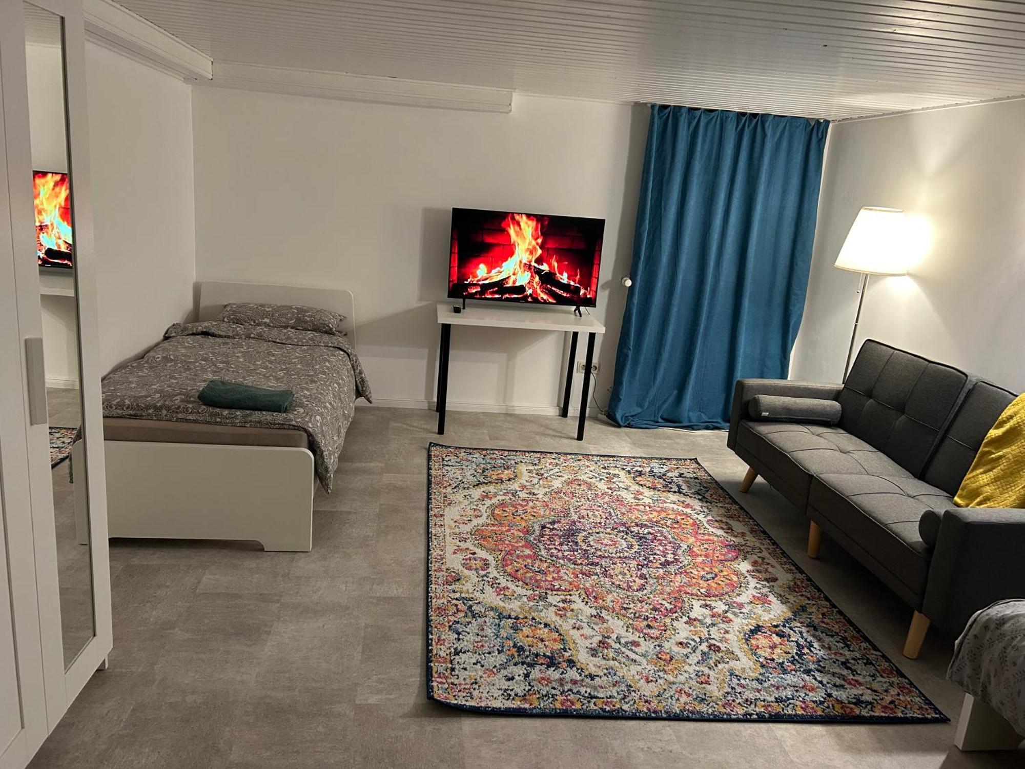 Souterrain Wohnung In Der Naehe Vom Duesseldorfer Flughafen 라팅겐 외부 사진